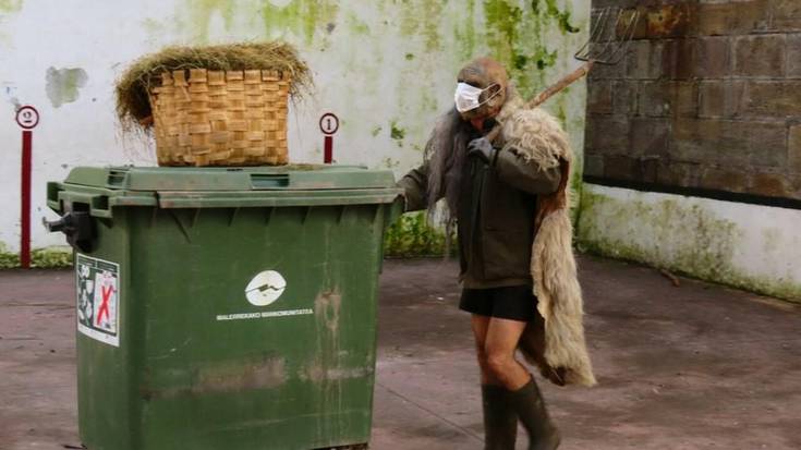 Zubietako inauterietako asteartea argazkitan