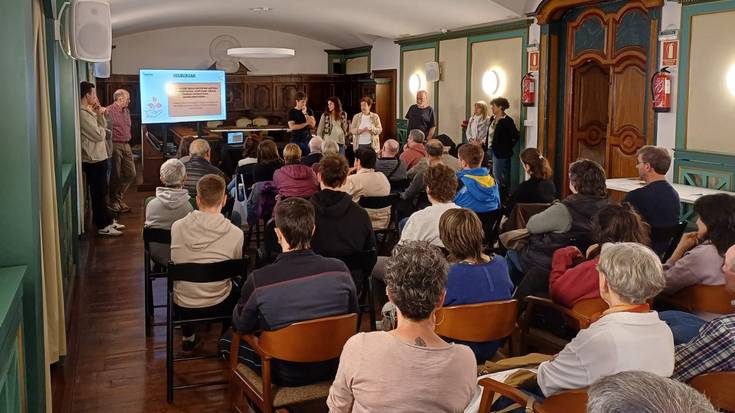 Ekhiten Lesakako energia komunitatea aurkeztu dute