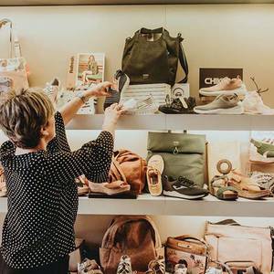 % 5eko deskontua oinetakoetan eta arropetan