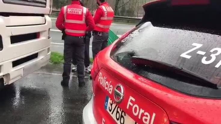 Legasan pareta baten kontra istripua izan eta ihes egindako kamioilaria Beran atxilotu dute alkohol-tasa seikoiztuta zuela