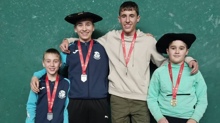 Nafarroako Kirol Jokoetako eskuz banakako txapeldun izan dira Erik Igoa etxalartarra eta Oihan Irurieta lesakarra