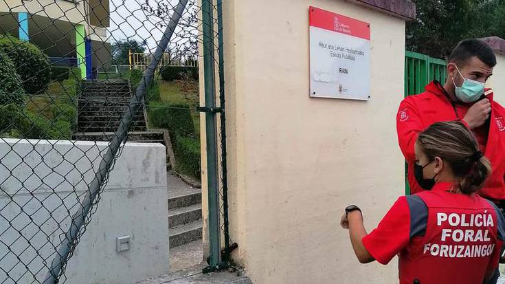 Kale-edanean aritzeko kalteak eragin dituzte Lesakako Irain eskola publikoan asteburu honetan