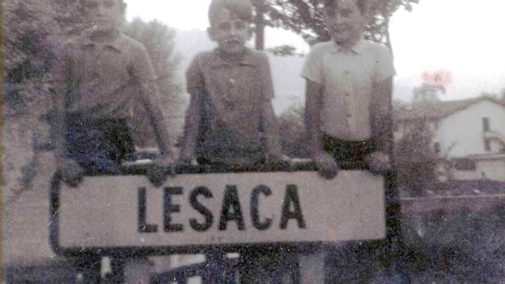 1920-1950 urteen arteko haurtzaroari begira jarriko dira Lesakan erakusketa batekin