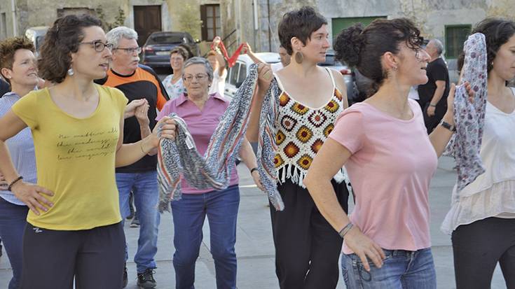 Mutxikoak dantzatzeko aukera izanen da larunbatean Donezteben
