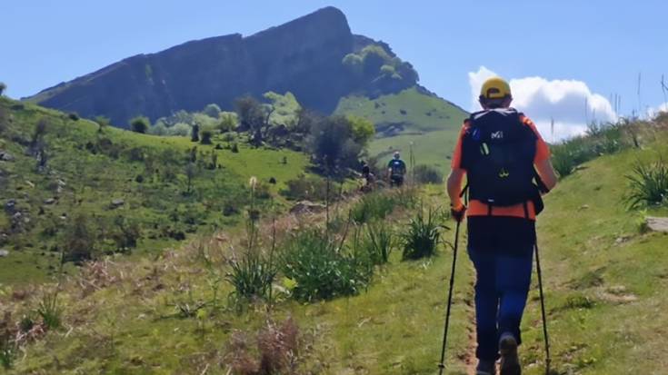 Etxalarko VI. Mendi Itzuliaren argazki lehiaketako sariak banatu dituzte