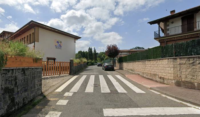 Elizondoko Mendinueta karrika moztuko dute bihar arratsaldean