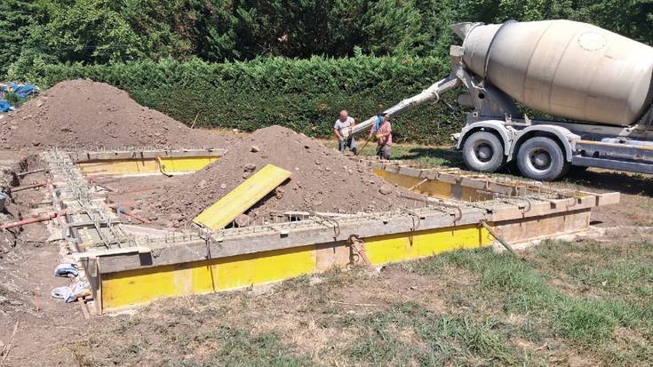 Materiala gordetzeko biltegia eraikitzen hasiak dira Zubietako landan, araztegiaren ondoan