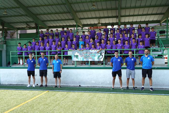 Erriberako Futbol Eskolaren Lesakako campusaren bigarren txandan ari dira