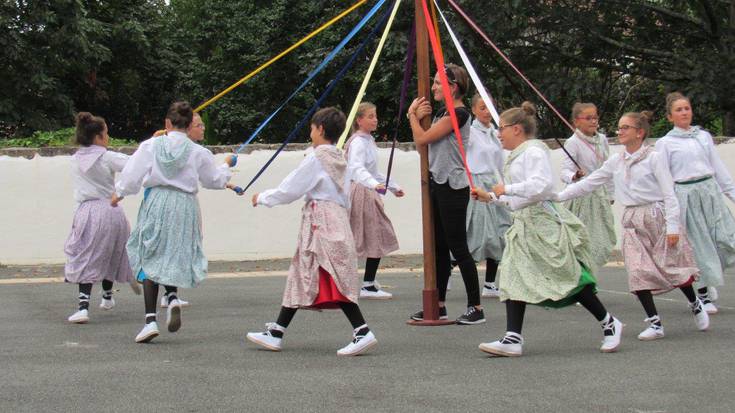 Sarako elkarteen erromeria egin dute agorrilaren 10ean