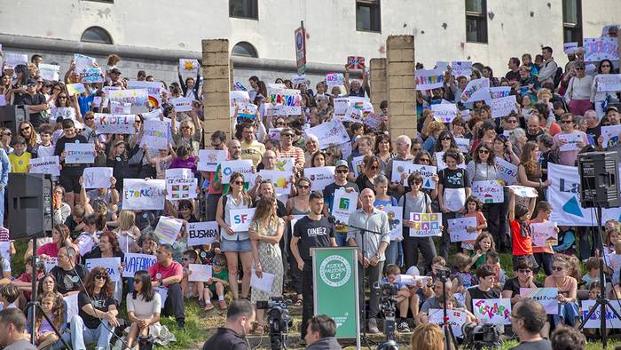 [GUTUNA] Amatxi, heldu zara Iruñera?