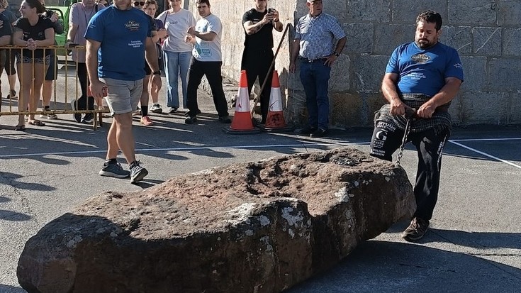 [ARGAZKIAK] Joseba Sanchezek errekorra ezarri du 1,8 tonako harri baldarrarekin