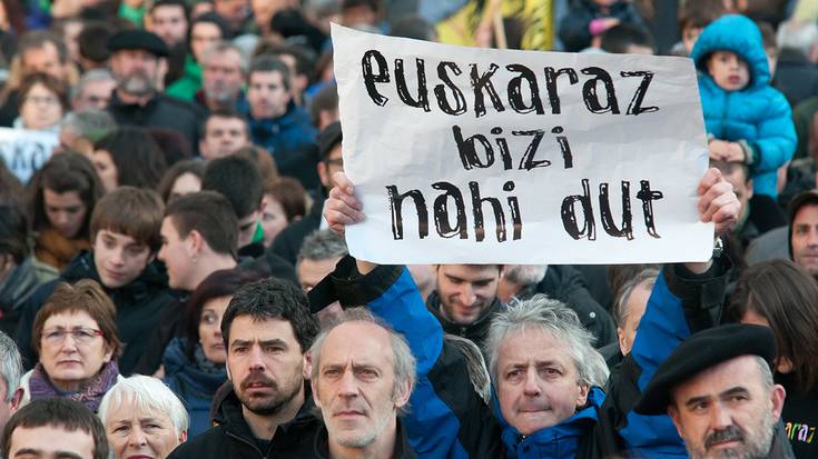 ‘Euskararekin bat’ lelopean elkarretaratzeak eginen dituzte larunbatean eskualdeko hainbat herritan