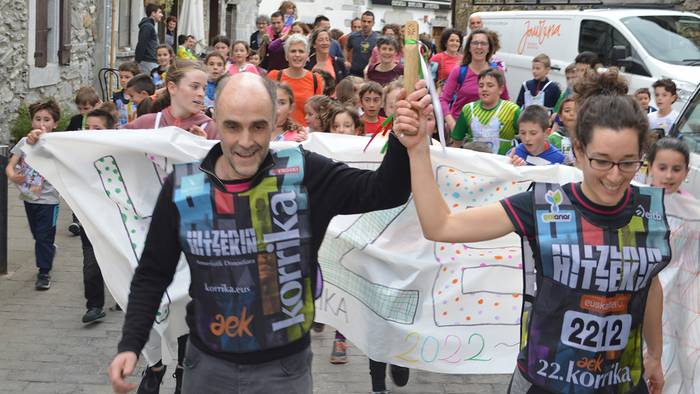 Parte hartze handia izaten ari da Uskarantza euskara taldearen Astaluntan lehiaketa