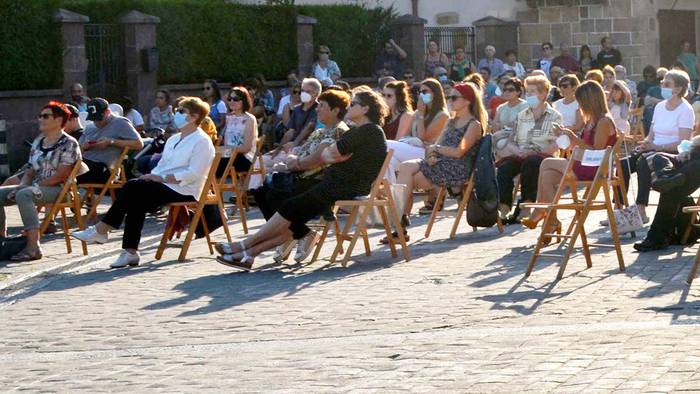 Galderak eta erantzunak maskararen derrigorrezko erabileraz zalantzak argitzeko