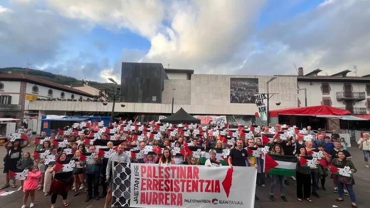Palestinaren aldeko elkartasun keinua Elizondoko bestetan
