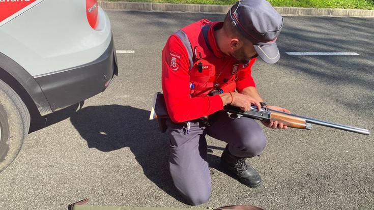 Auto gidari bat geldiarazi du Foruzaingoak Beran drogetan positibo emateagatik