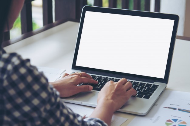 Gaitasun digitalen inguruko lau ikastaro izanen dira Etxalarren urriaren 7tik 18ra