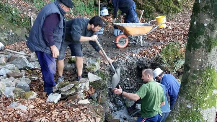 Eguraldia dela eta, ostiralera atzeratu dute Zubietan egitekoa zuten auzolana