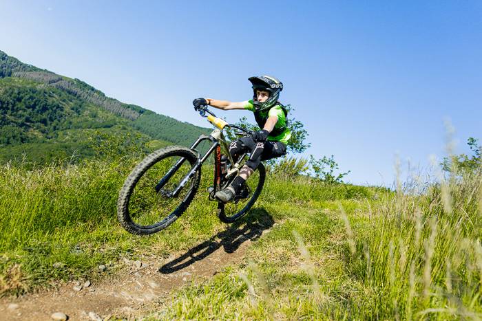 140 txirrindularik parte hartu dute Lesakako III. Bizibide Enduro lasterketan