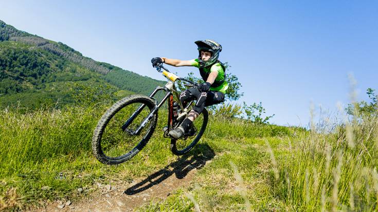 140 txirrindularik parte hartu dute Lesakako III. Bizibide Enduro lasterketan