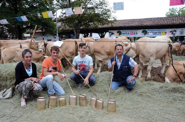«Aziendak plazara ateratzeko lan aunitz egin behar da, erakustoki hoberena da»