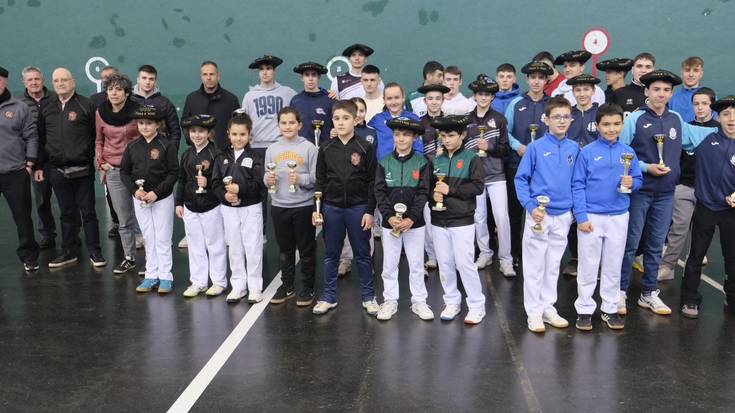 Lesakako eskuz binakako pilota txapelketaren finalak jokatu dituzte larunbatean