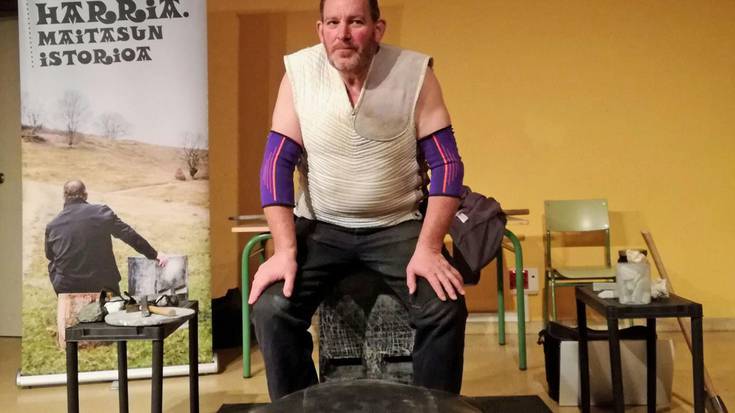 Iñaki Perurenaren bakarrizketa apirilaren 8an Zubietan