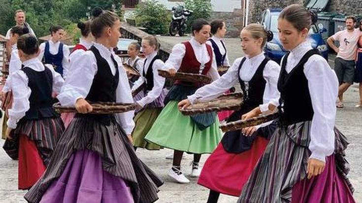 Ortziralean hasiko dira Zugarramurdiko bestak