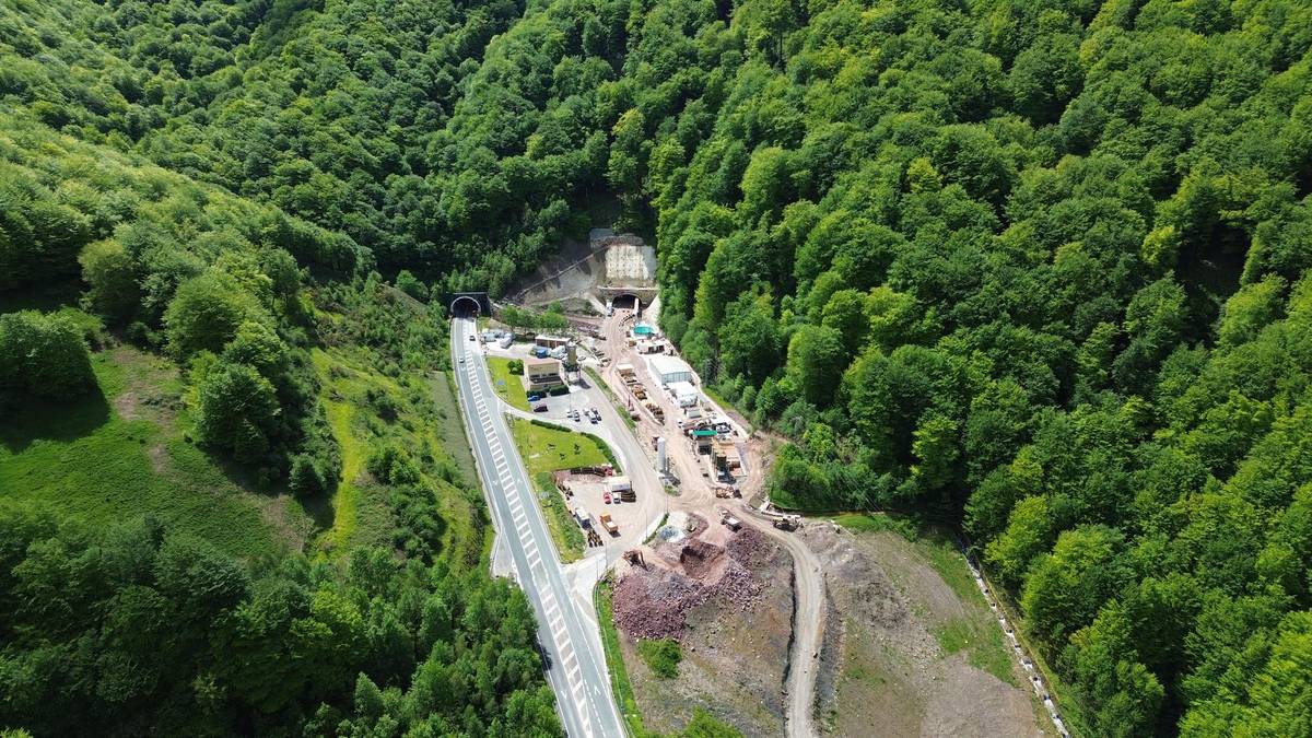 Belateko eta Almandozko tunelak hetsiko dituzte astelehen goizean Iruñerako norantzan