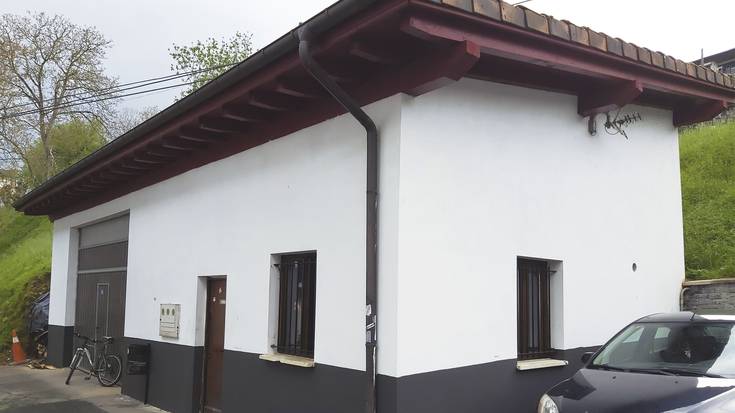 Igantziko Biltoki Ttiki zaharberritu dute gazteek