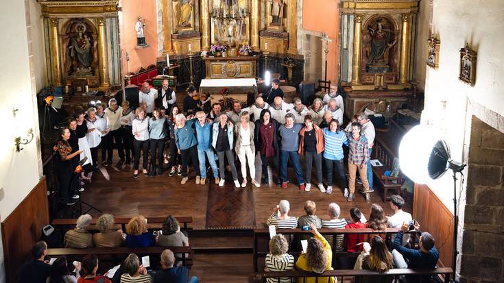 Musika, elkartasuna eta giro polita Berroetan minbiziaren kontra