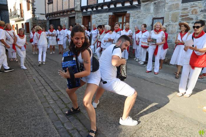 Aurorek Goizuetako festetarako giroa berotuko dute igandean