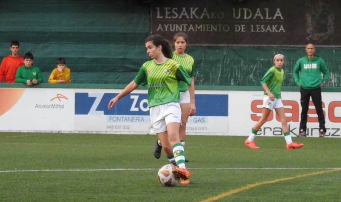 Datorren denboraldian futbolean aritzeko deialdia egin die Beti Gaztek emakumeei
