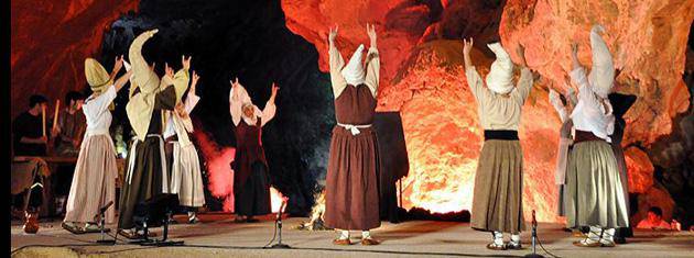 Giro ederrean joan zen Zugarramurdiko Sorginen Eguna