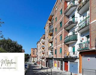 Saioa Mitxelena Inmobiliaria: Irunen, Pio XII plazan pisua salgai