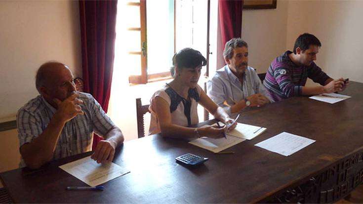 Etxalarko Udalak 2021eko  aurrekontuak adosteko batzar irekia antolatu du