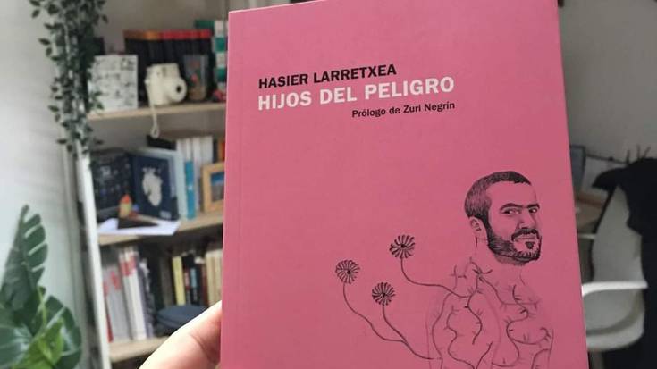 Hasier Larretxea Gortari idazle arraioztarrak, 'Hijos del peligro' liburua aurkeztuko du igandean Elizondoko Txokoto tabernan