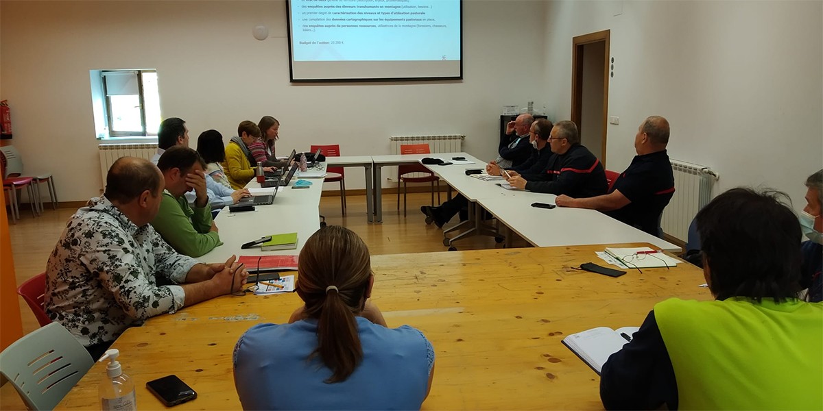 Gure Mendia mugaz gaindiko lankidetza proiektuaren bilera egin zuten astelehenean Beran