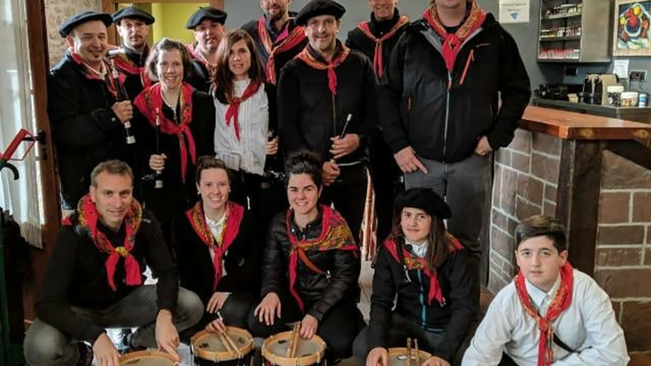 Donezteben Euskararen eguna ospatzeko Baztan, Bera eta Doneztebeko gaita eskolek herria alaituko dute