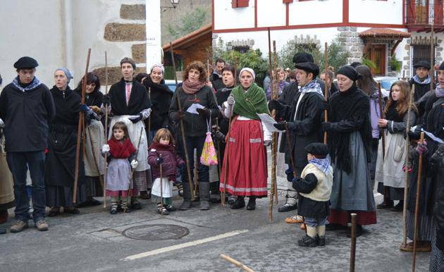 Santa Ageda egunaren bezpera kantuan 