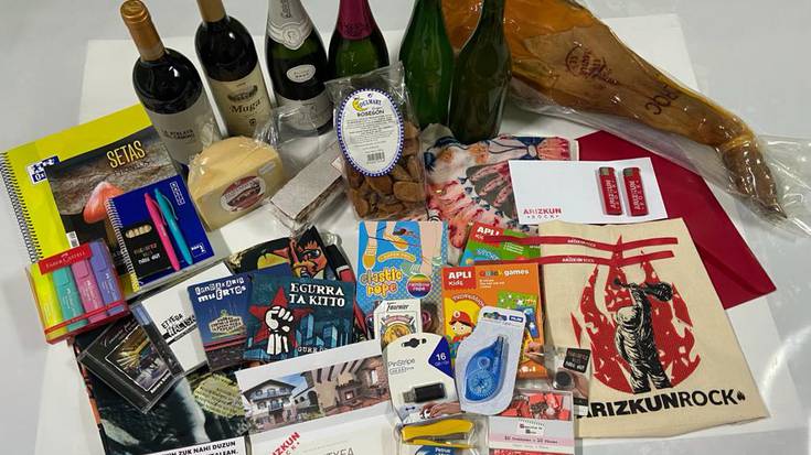 Arizkun Rock jaialdia sostengatzeko saskia zozkatu dute