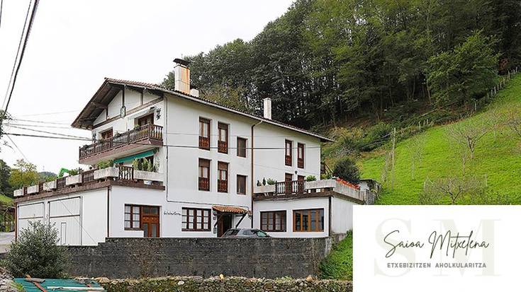 Saioa Mitxelena Inmobiliaria: Lesakako Ote karrikan etxebizitza salgai