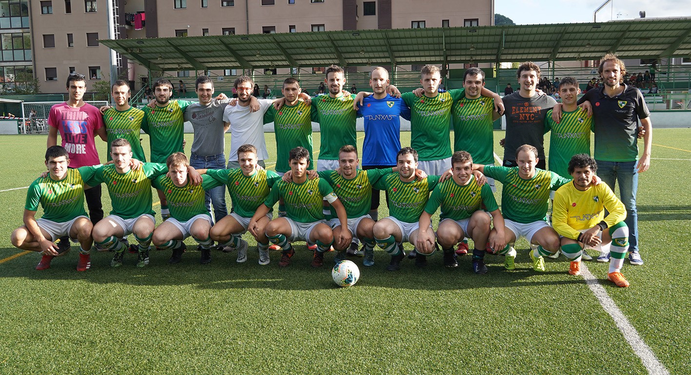 Gizonezkoen futbol talde nagusien artean Leitzako Aurrerak bakarrik lortu du garaipena