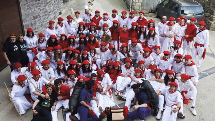 Dena prest dute Goizuetan inauteak ospatzeko