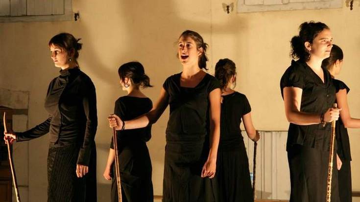 Amaren alabak taldeak kontzertua emanen du igandean Arizkunenean