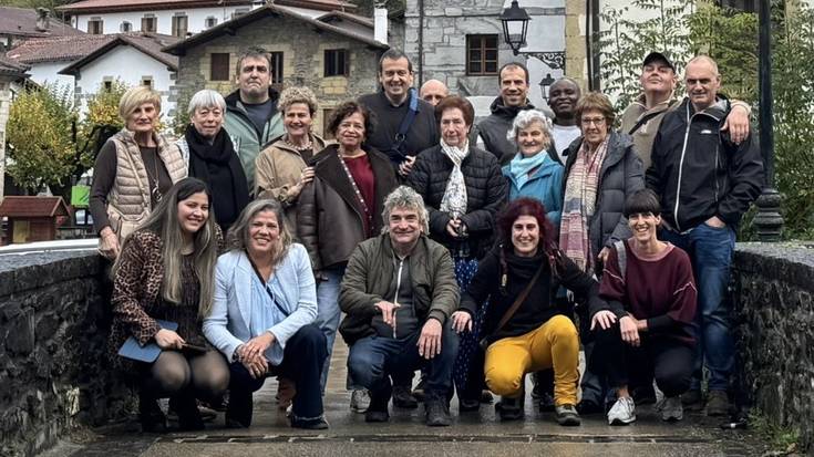 Ederki ibili dira Goizuetako Etorkinen Egunean