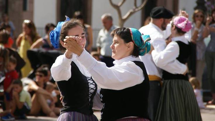 Euskal Herriko dantzarien eguna urriaren 4an ospatuko da Laudion