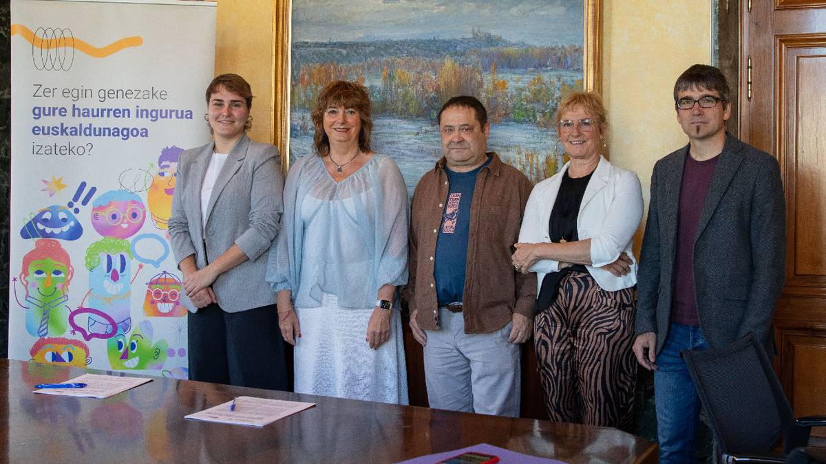 Nafarroako Gobernuak eta Taupak euskararen erabilera soziala sustatzeko lankidetza indartu dute