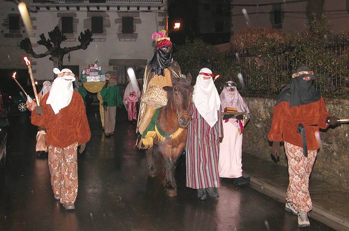 Gaur ilunabarrean Erregeen pajeek Igantziko herritarren eskutitzak bilduko dituzte