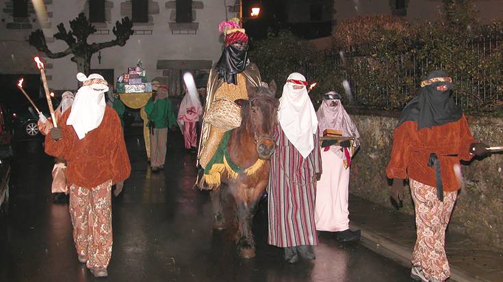 Gaur ilunabarrean Erregeen pajeek Igantziko herritarren eskutitzak bilduko dituzte
